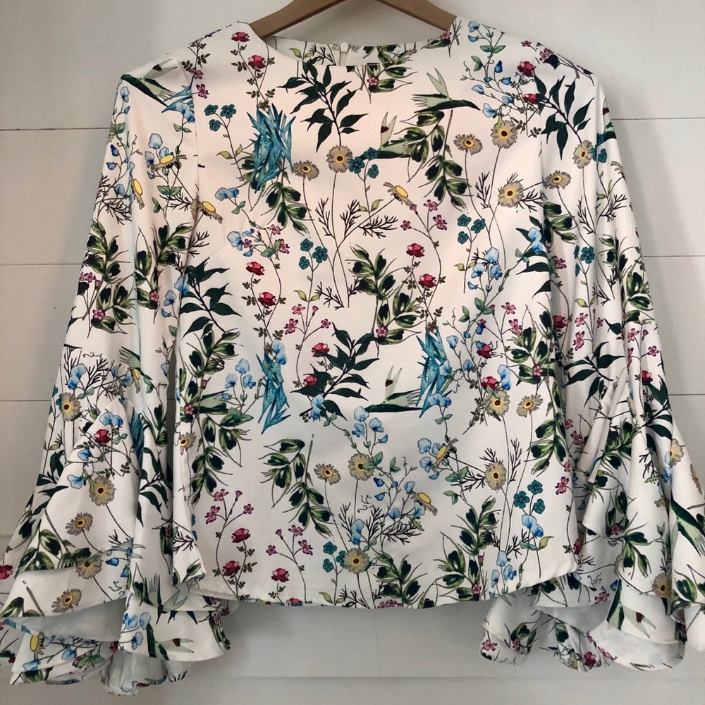 Floral Bell Sleeve Blouse
